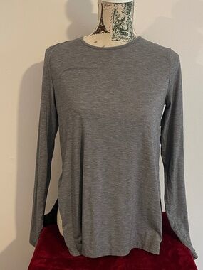 DEREK LAM - Athleta Pullover Mesh Back Active Wear